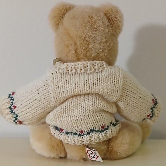 Vintage 1987 Ty Christmas bear with sweater - 11 inches long - Picture 4 of 5